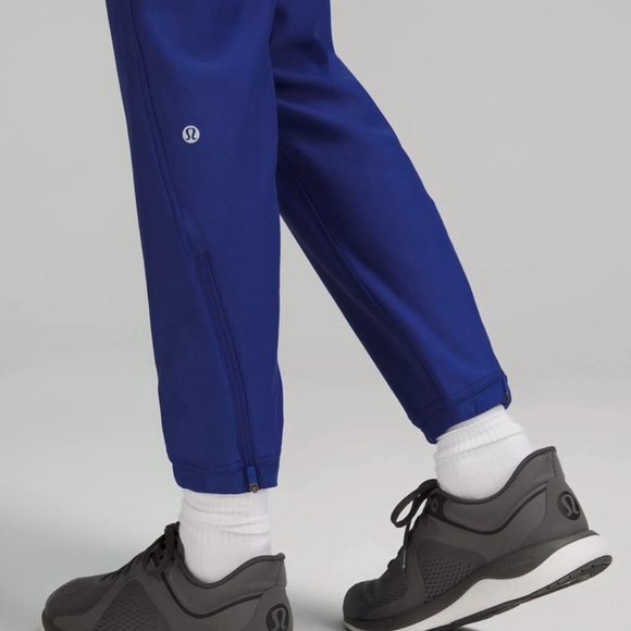 Lululemon • Adapted State Joggers - Picture 2 of 6
